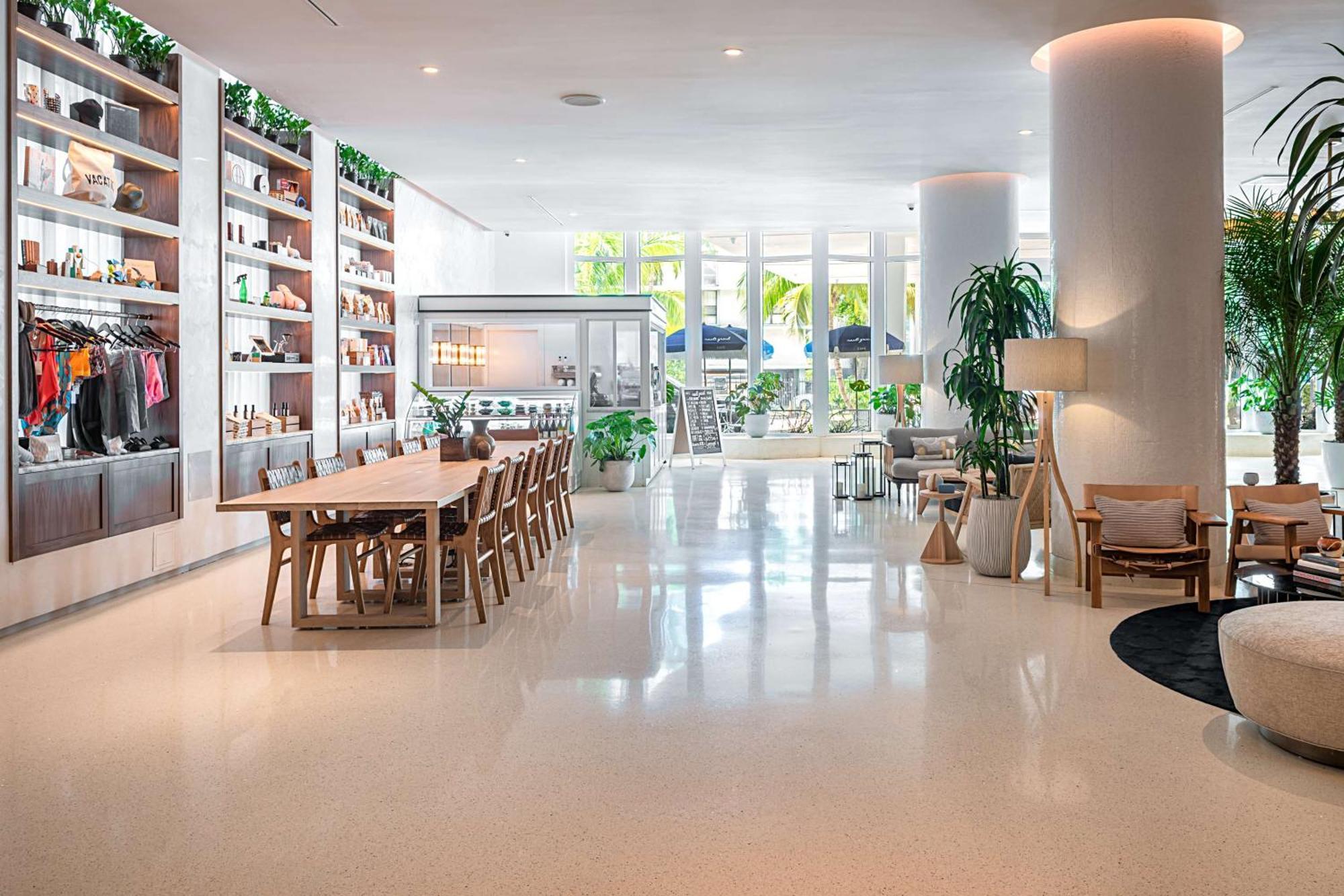 Nautilus Sonesta Miami Beach Exterior photo The interior of the lounge